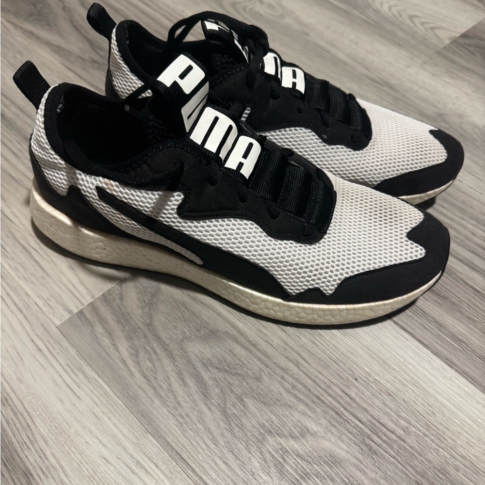 Puma Black and White Men's Shoes
